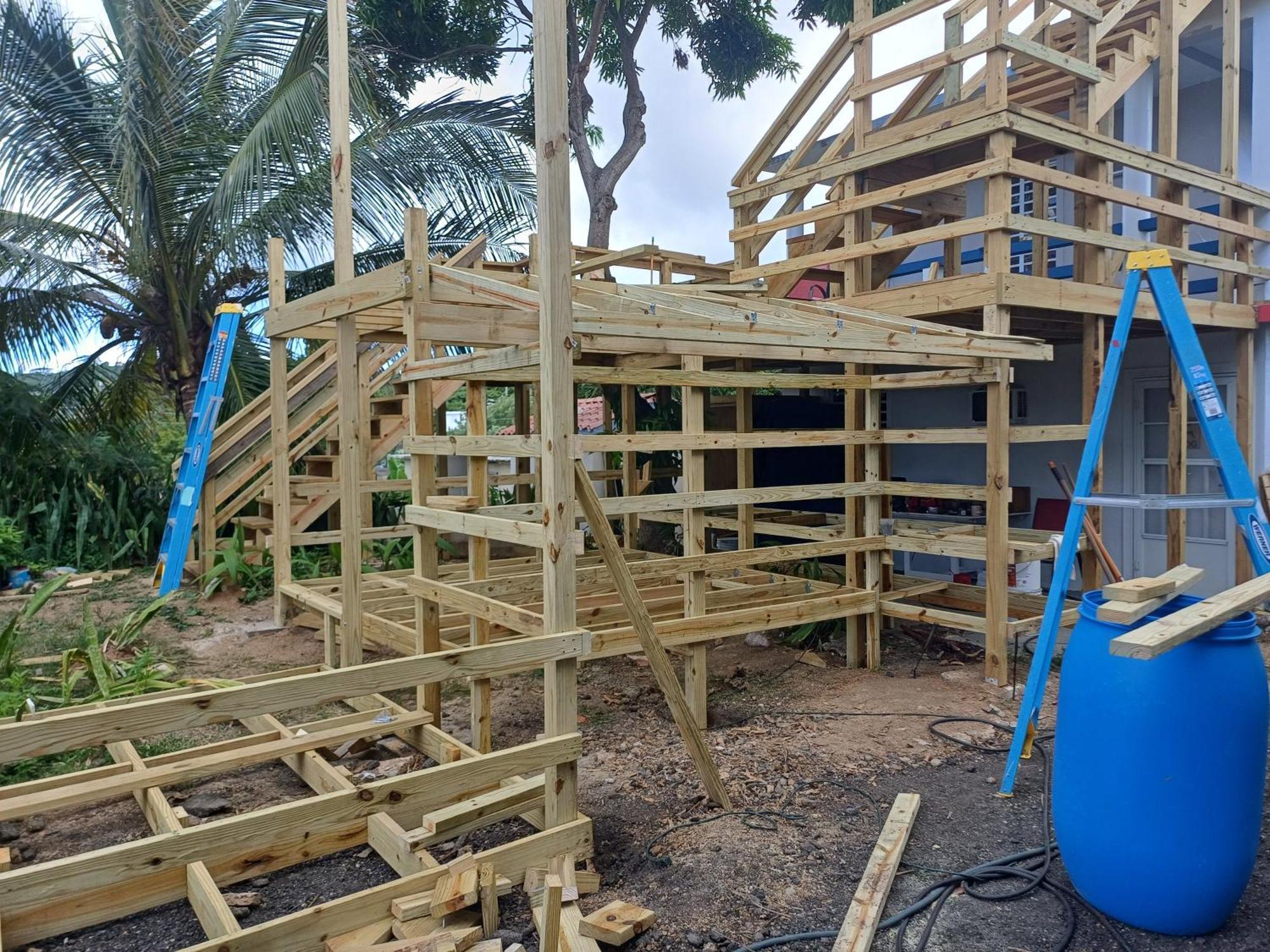 Rooster Run Glamping Camping Has Rooftop And Off The Ground Glamping Experience For 1 To 16 In A Single Tent And Views Of The Rain Forrest And To Culebra Across The Atlantic Ocean W Tents, Linens, Deluxe Air Beds, Warm Shower And More At A Great Pric Вьекес Экстерьер фото